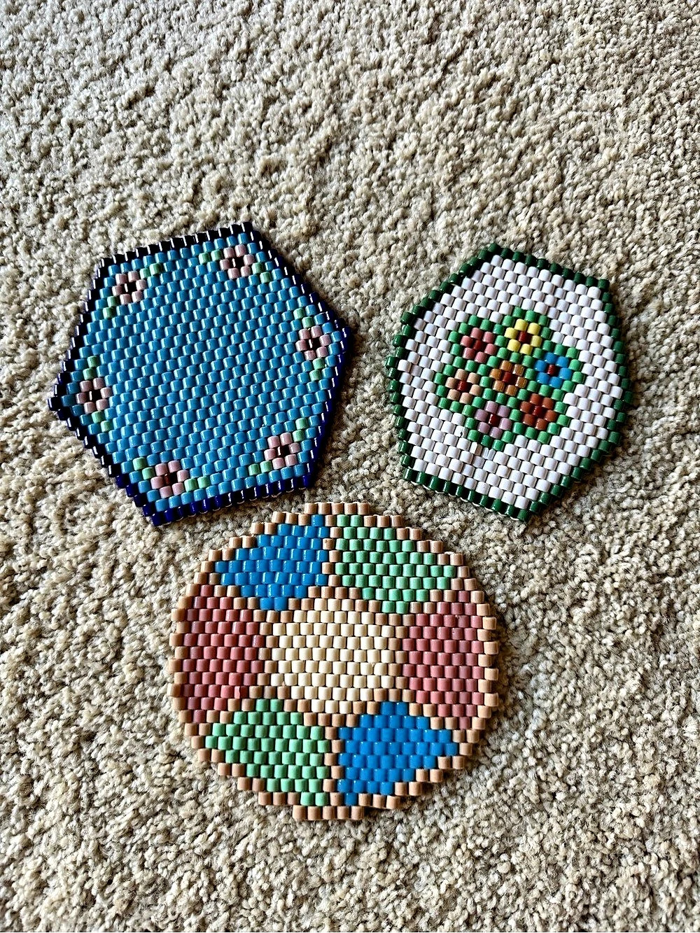 VTG 70s Handmade Beaded Trivet & Coaster Set (3)